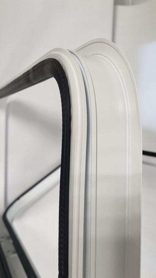 Рамка Framee. Фото 27. Для автодомов, караванов и спецтехники