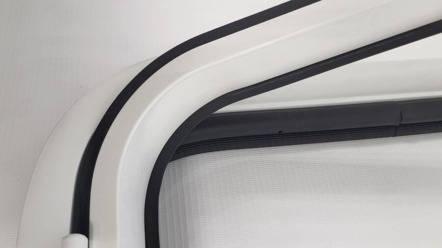 Рамка Framee. Фото 38. Для автодомов, караванов и спецтехники